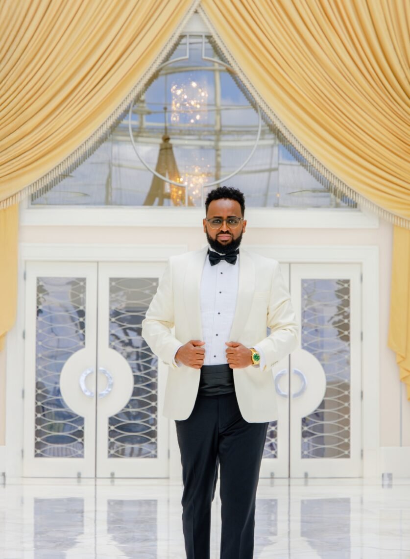 03-groom-portrait
